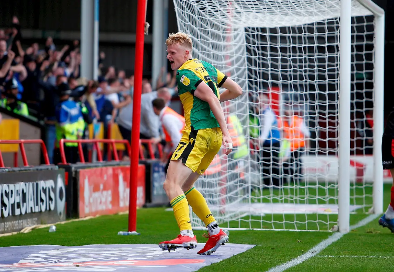 JMP_Walsall_v_Bristol_Rovers_B2_9008.jpg